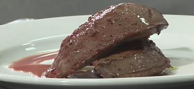 Cibi da evitare durante la gravidanza fegato