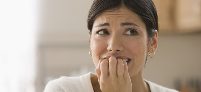 errori igiene personale mangiarsi le unghie