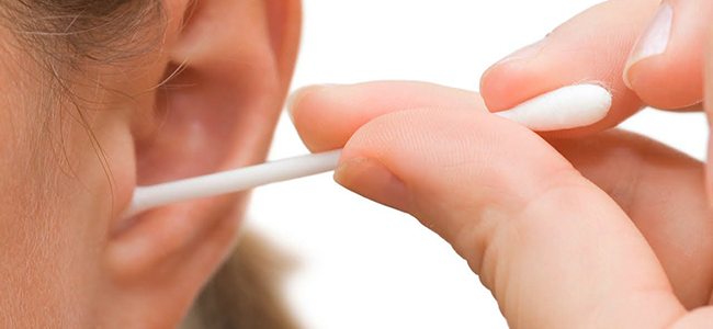 errori igiene personale utilizzare il cotton fioc