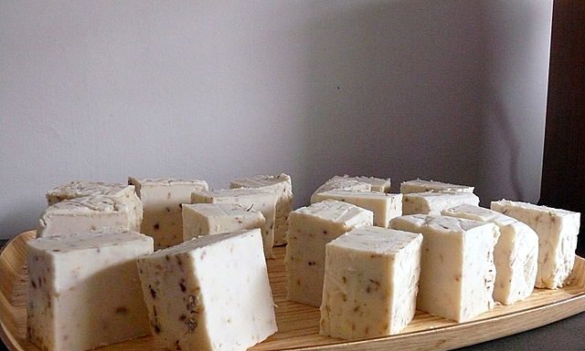 Sapone fatto in casa: gli usi, ricette e curiosità sapone
