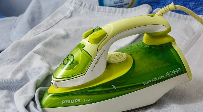 Pulizia del ferro da stiro: rimedi efficaci e consigli utili Il ferro da stiro