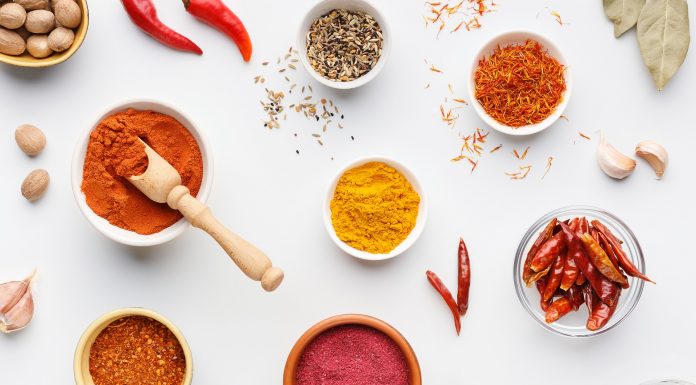 Maschera fai da te alla curcuma