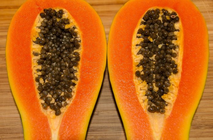 Maschera antiage a base di papaya