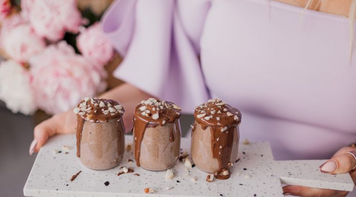 Crema al cioccolato con solo 3 ingredienti, pronta in 5 minuti