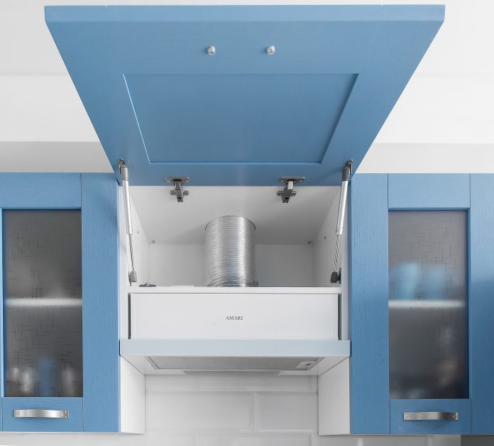 come-pulire-la-cappa-della-cucina