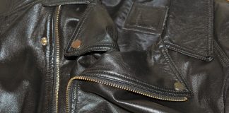 Pulire vestiti pelle