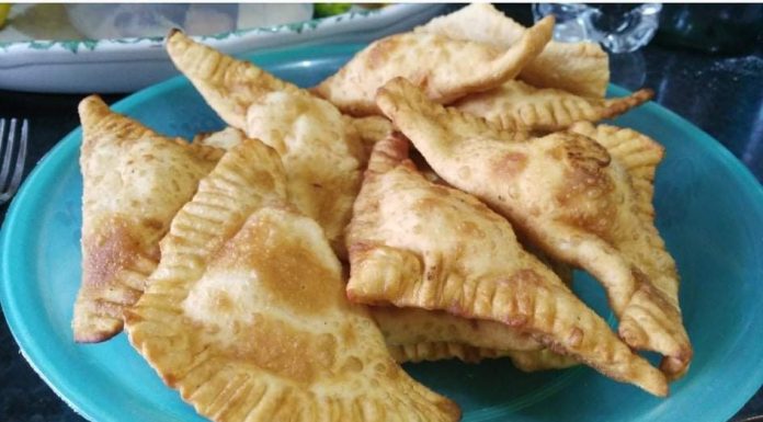 Calzoni ripieni di ricotta e scamorza in friggitrice ad aria, pronti in soli 10 minuti